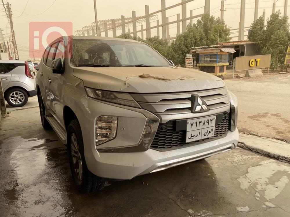 ميتسوبيشي باجيرو
